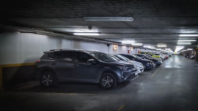 Confirmado por la DGT | Pondrán multas a todas las personas que tengan un coche sin seguro en el garaje: hasta 3000 euros