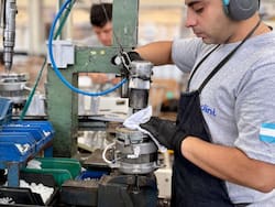 Mientras otras fábricas de electrodomésticos cierran, esta empresa argentina exporta secarropas a los Estados Unidos