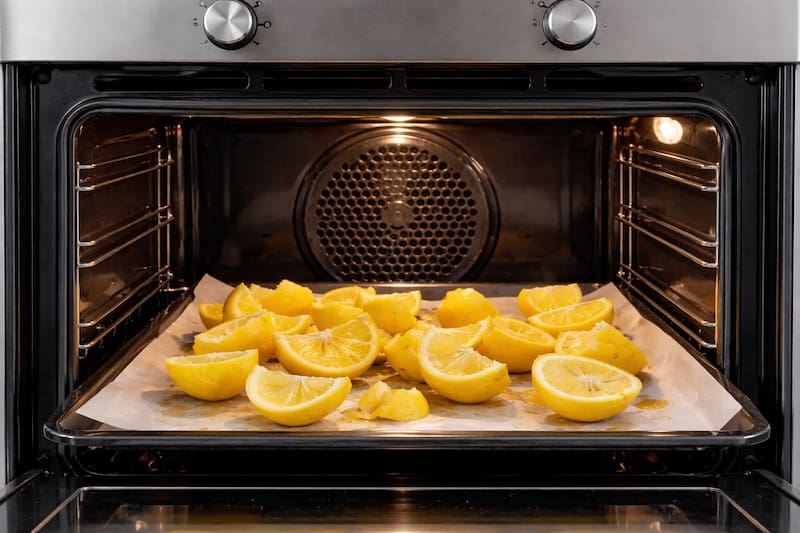 Colocar cáscaras de limón en el horno: por qué lo recomiendan y para qué sirve
Fuente: Shutterstock
