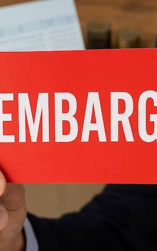 Confirmado por el Gobierno | Embargarán todas las tarjetas de crédito y cuentas bancarias que figuran en esta página durante mayo