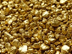 Un grupo de excavadores logra el hallazgo arqueológico del siglo al desenterrar joyas de oro milenarias en un cementerio