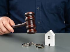 La Suprema Corte falló a favor de la propiedad privada y anuló el reglamento que permitía a municipios usar casas sin permiso de sus dueños