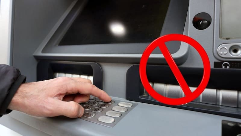 Modifican los cajeros automáticos: Hacienda multará a quienes ingresen o retiren dinero en efectivo de esta forma