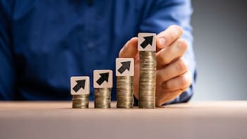 Salarios más altos: los nuevos perfiles que hoy negocian mejor y las empresas luchan por retener
