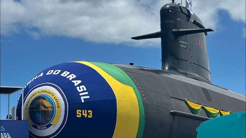 La Armada de Brasil lanza un submarino local en el Complejo Naval de Itaguaí (foto: archivo).