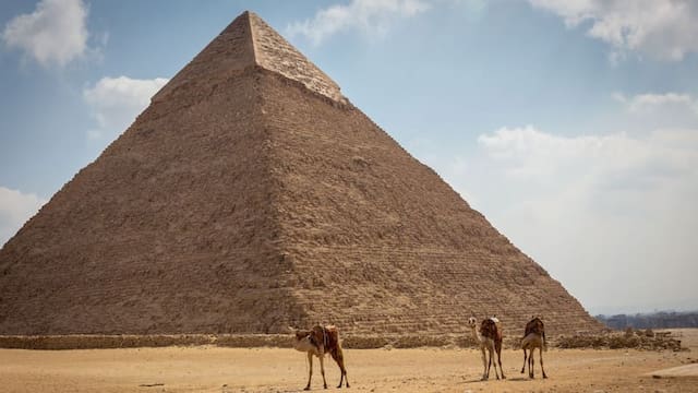 No se construyeron con humanos | Hallan el verdadero origen de las pirámides de Egipto: fueron hechas con una tecnología avanzada y poderosa