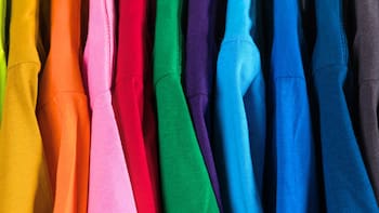 Cuáles son los tres colores que usan las personas menos inteligentes, según la psicología