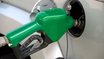 Confirmado por el Gobierno: abierto el plazo para pedir la ayuda de hasta 1350 euros para combustible