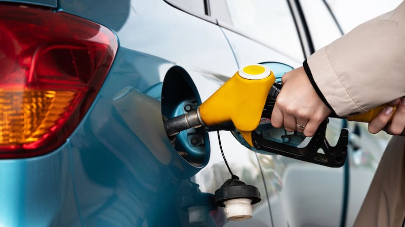 El Gobierno confirmó una reducción de $300 en el precio del galón de gasolina a partir del 1 de febrero. (Fuente: Archivo)