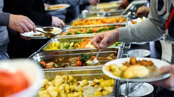 Confirmado por la Ley Federal del Trabajo: cambia el descanso para comer y los trabajadores que no puedan tomarlo fuera de su lugar de trabajo deberán recibir un salario extra obligatorio