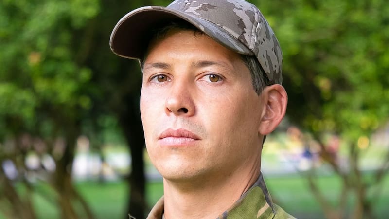 Comienza el Servicio Militar Obligatorio para todos los hombres nacidos en 2007: se les exigirá quitarse la barba y las patillas.