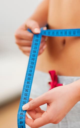 Ni correr ni ir al gimnasio: la actividad diaria que está ayudando a miles a bajar de peso sin esfuerzos extremos