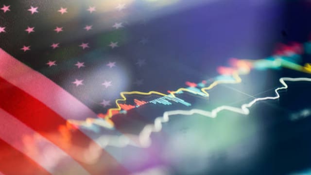 Grandes acciones en Wall Street caen más de 20% desde sus máximos: ¿llegó el momento de comprar?