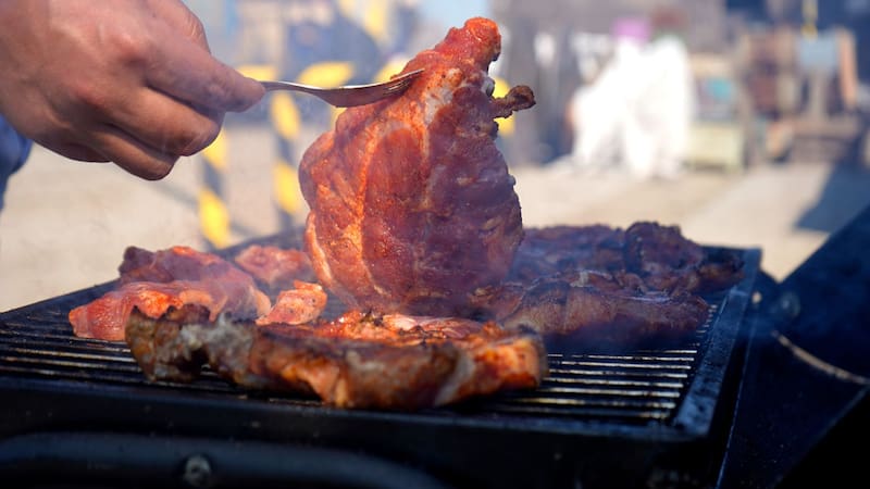 Comprar carne de vaca con grasa blanca o amarilla: qué diferencia tienen y cuál es mejor