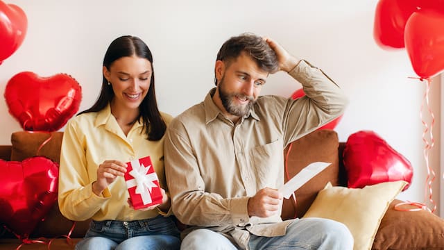 El SAT vigilará las compras de San Valentín: perseguirá a todos los contribuyentes que paguen en efectivo durante estas fechas de febrero