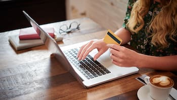 Compras por internet | Cuántos días hay para devolver un producto y en qué casos el consumidor tiene que asumir costes adicionales