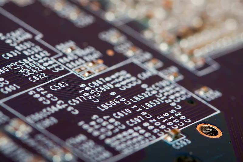 Quantum computing is a field that encompasses different disciplines and, although it is still under development, it has already achieved a milestone that could help solve a satellite problem affecting the entire world.