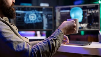 De los deepfakes a las facturas falsas: las nuevas formas de suplantar una identidad que ponen en jaque a la economía digital