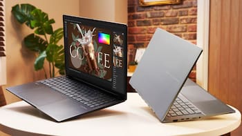 Ya es oficial | La Ciudad entregará computadoras y wifi gratis a casi 10.000 familias: los dispositivos tienen el último sistema operativo, cámara HD y batería de hasta 8 horas