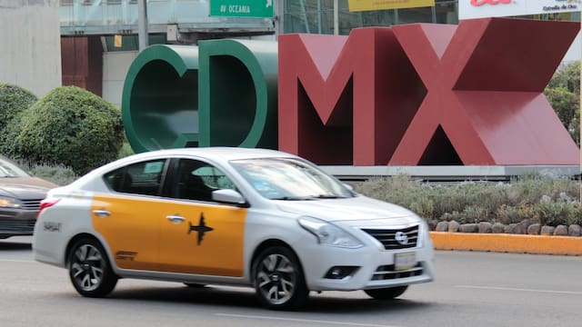 Adiós taxis piratas en el AICM | Confirmaron que autos sin permiso ya no podrán entrar y la multa por intentarlo es más alta