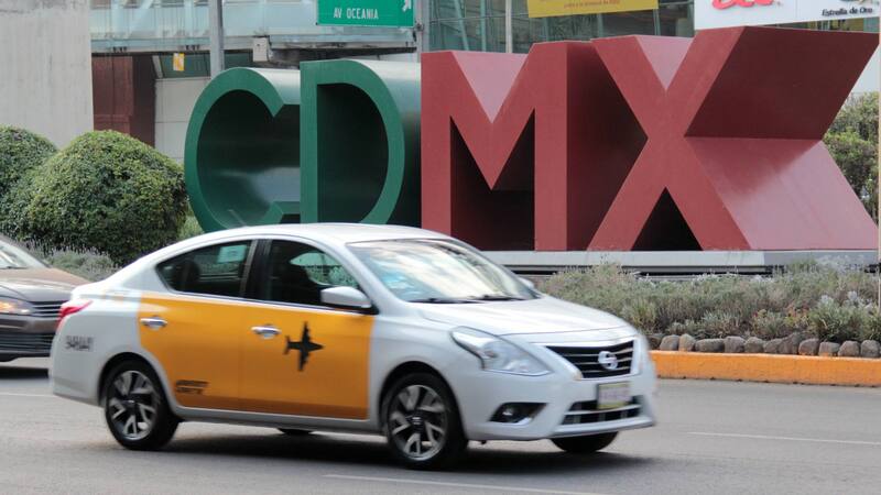 Más elementos de la Guardia Nacional vigilarán accesos al aeropuerto.