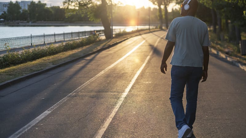 Entrenadores coinciden: “Con caminar 30 minutos por día, en pocas semanas comenzarás a notar mejoras en todas estas áreas”