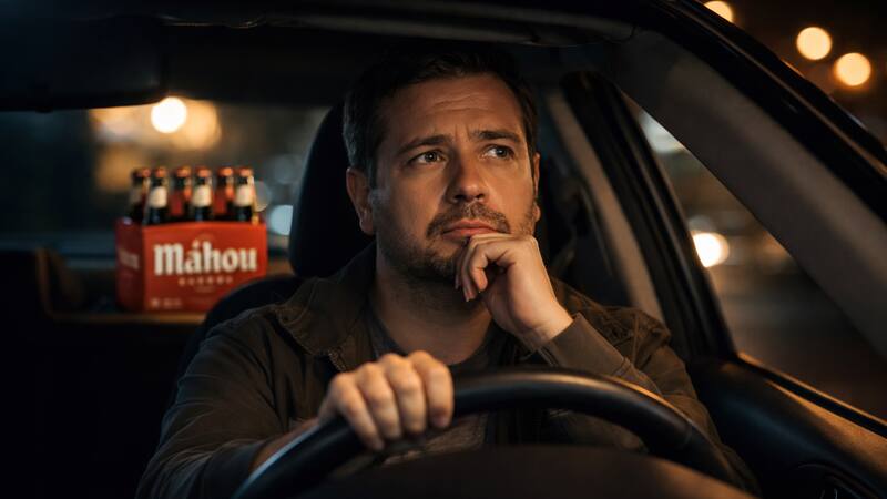 Propuesta del Gobierno para reducir el límite de alcohol al volante en España y endurecer los controles de alcoholemia.