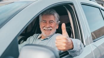 Fin de la licencia de conducir para mayores de 65 años: ya no renovarán el carnet por incumplimiento de este requisito