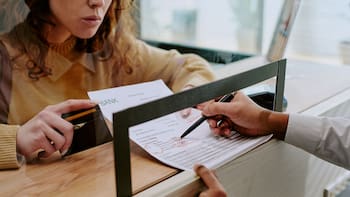 CONFIRMADO por el Gobierno: TODOS los bancos de España cerrarán durante 72 horas y no se podrán realizar operaciones presenciales en ninguna sucursal