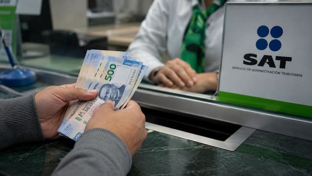 Confirmado. El SAT controlará cuenta por cuenta y llamará a declarar a quienes depositen más de $15,000 en efectivo