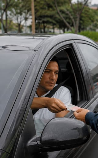 Confirmado | En agosto, Cartagena, Bucaramanga, Pereira y Santa Marta continúan la anulación de licencia de conducir a todos los conductores que incurran en infracciones graves