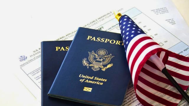 Confirmado | Estados Unidos permite entrar sin visado a ciudadanos españoles que presenten este documento obligatorio con su pasaporte