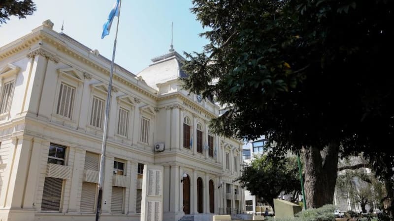 Confirmado por Educación | Suspenden las clases este miércoles y jueves y estos alumnos tendrán dos días de descanso
Fuente: UNLP