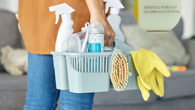 El SEPE lo confirmó: las empleadas del hogar mayores de 52 años pueden cobrar el subsidio sin haber cotizado lo necesario