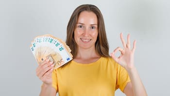 Ayuda de 115 euros al mes por hijo a cargo: cómo solicitarla desde la Seguridad Social