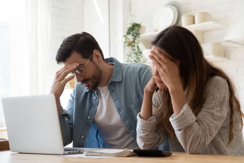 Esto deben hacer todos los herederos cuando fallece el titular de una cuenta bancaria: cómo acceder al dinero y evitar problemas con el banco. (Fuente: Shutterstock).