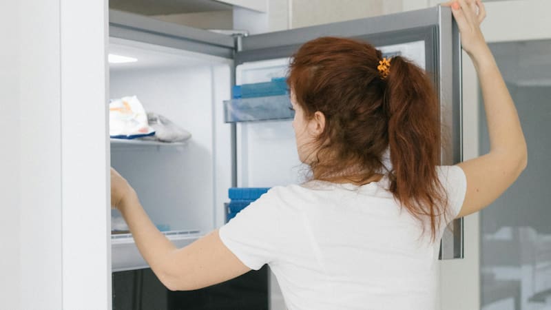 El frío ayuda a frenar la proliferación de bacterias responsables del mal olor. (Foto: Pexels)