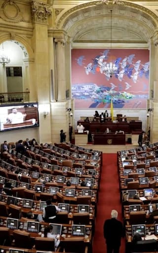 Congreso aprueba donación voluntaria de un día de salario para ayudar a víctimas del terremoto en Colombia