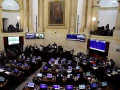 Golpe a la casta: Gobierno Petro quiere eliminar prima de servicios de los congresistas