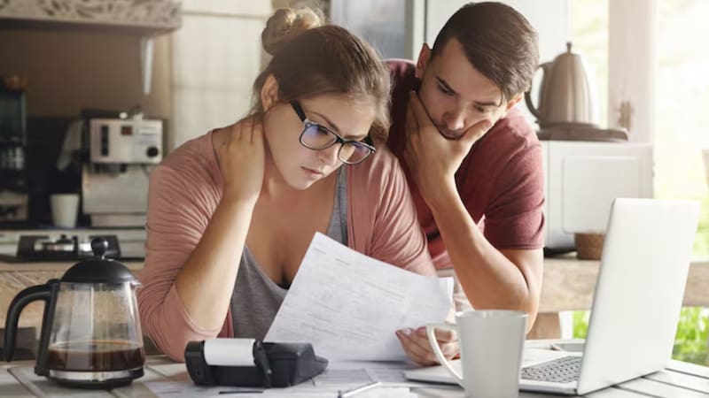 Consultas gratis en el Veraz y la Central de Deudores: qué significa aparecer con deudas y cómo verlo usando DNI o CUIL
