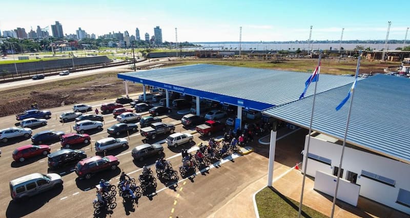 Los controles estrictos que está haciendo Migraciones incluyen pasos por vía aérea, terrestres, marítima y fluvial.