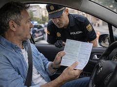 Alerta oficial | El Gobierno prohibirá circular a todos los coches con la ITV vencida: estas son las multas de hasta 500 euros