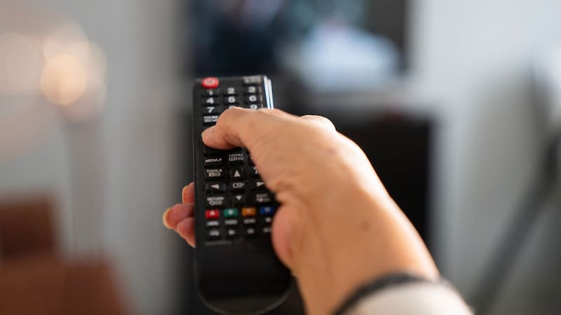 Por qué el número 5 del control remoto tiene un relieve y por qué es tan importante este detalle