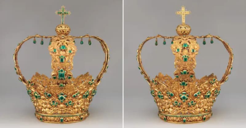 Aunque el gobierno colombiano ha manifestado interés en recuperar piezas históricas que se encuentran en el exterior, en el caso específico de esta corona no hay negociaciones formales activas con el museo para su devolución.