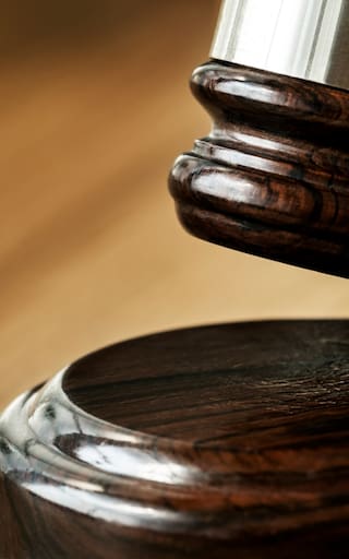 Ya es oficial | La Corte Suprema frena el embargo total del salario y establece un nuevo límite legal