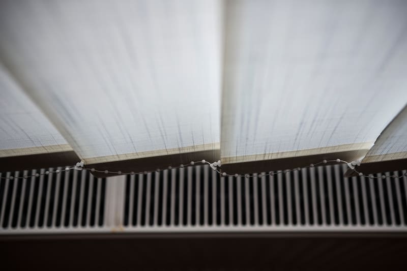 A diferencia de las cortinas clásicas, el nuevo sistema busca resolver uno de los principales problemas de quienes alquilan.