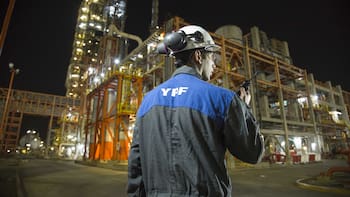 YPF sigue vendiendo: cerró su salida de otras dos provincias