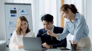 Confirmado | Se podrá crear una empresa en 48 horas, sin trámites presenciales y por menos de 100 euros con la nueva normativa