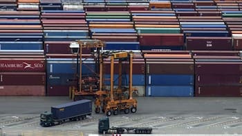 Creció el déficit comercial un 41,6% y registró 57.054 millones de euros en 2025