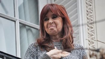 Cristina Kirchner fue dada de alta y continuará la recuperación en su casa